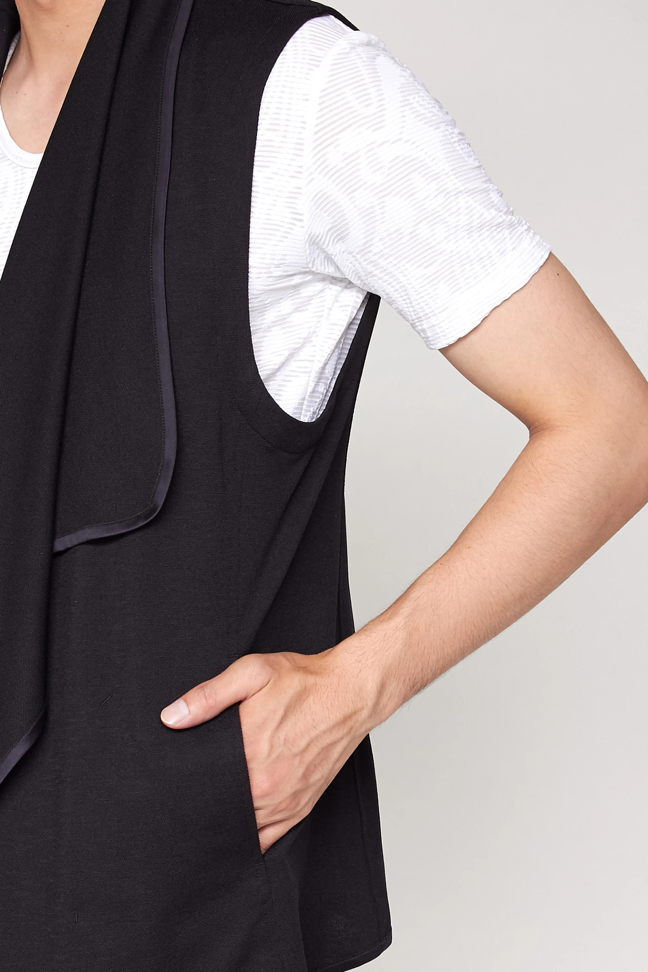 TORNADO MART∴ドレープトリミングベスト / TORNADO MART（トルネード