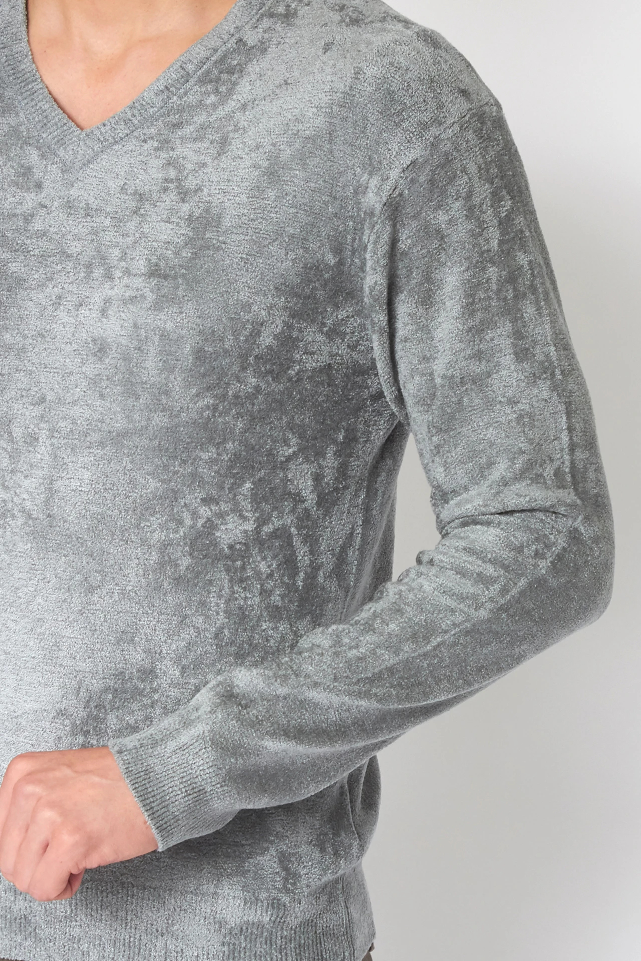 ZERO by TORNADO MART∴モールヤーンVネックニット / TORNADO MART