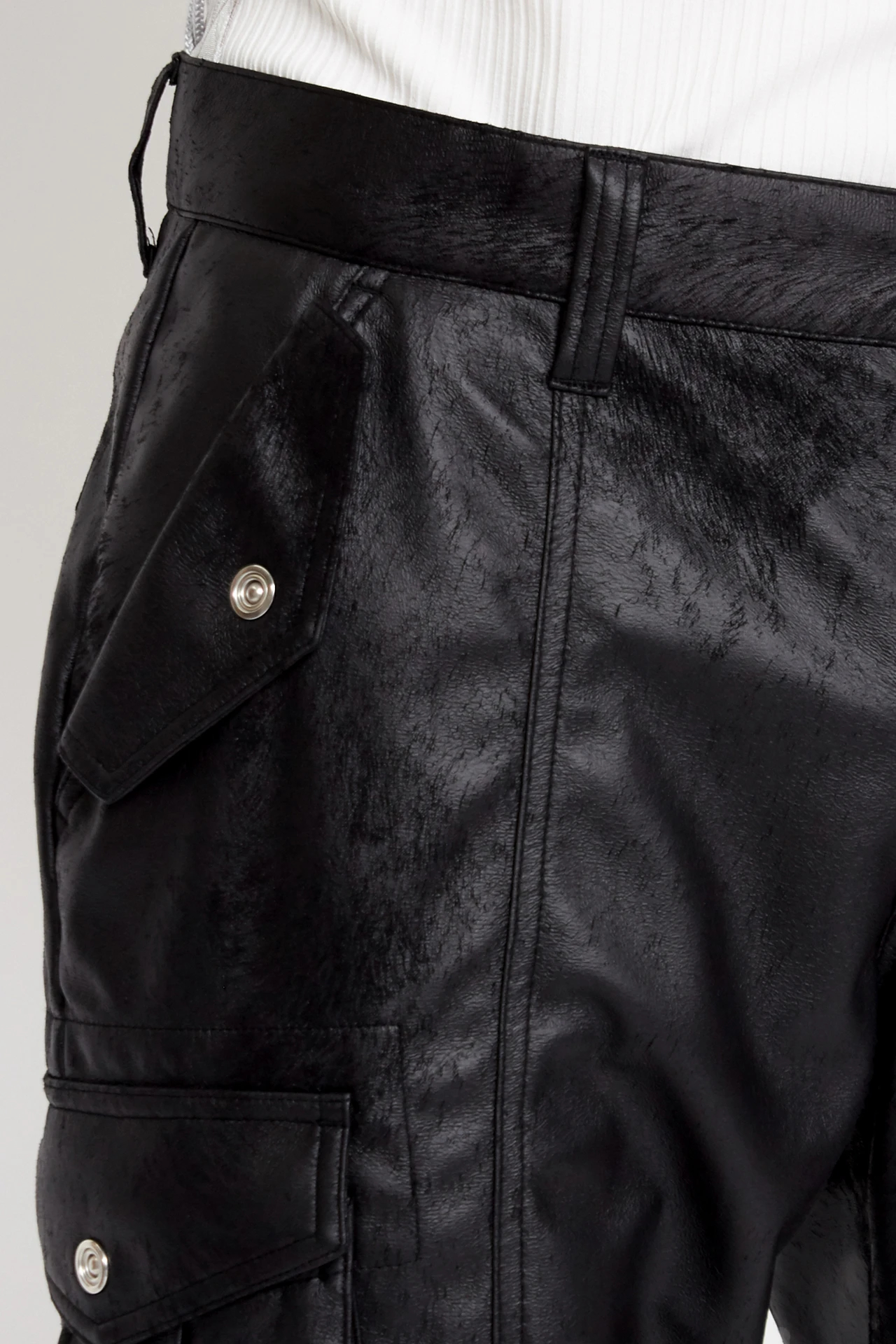 TORNADO MART∴トリコットスェードヘアラインカーゴショーツ