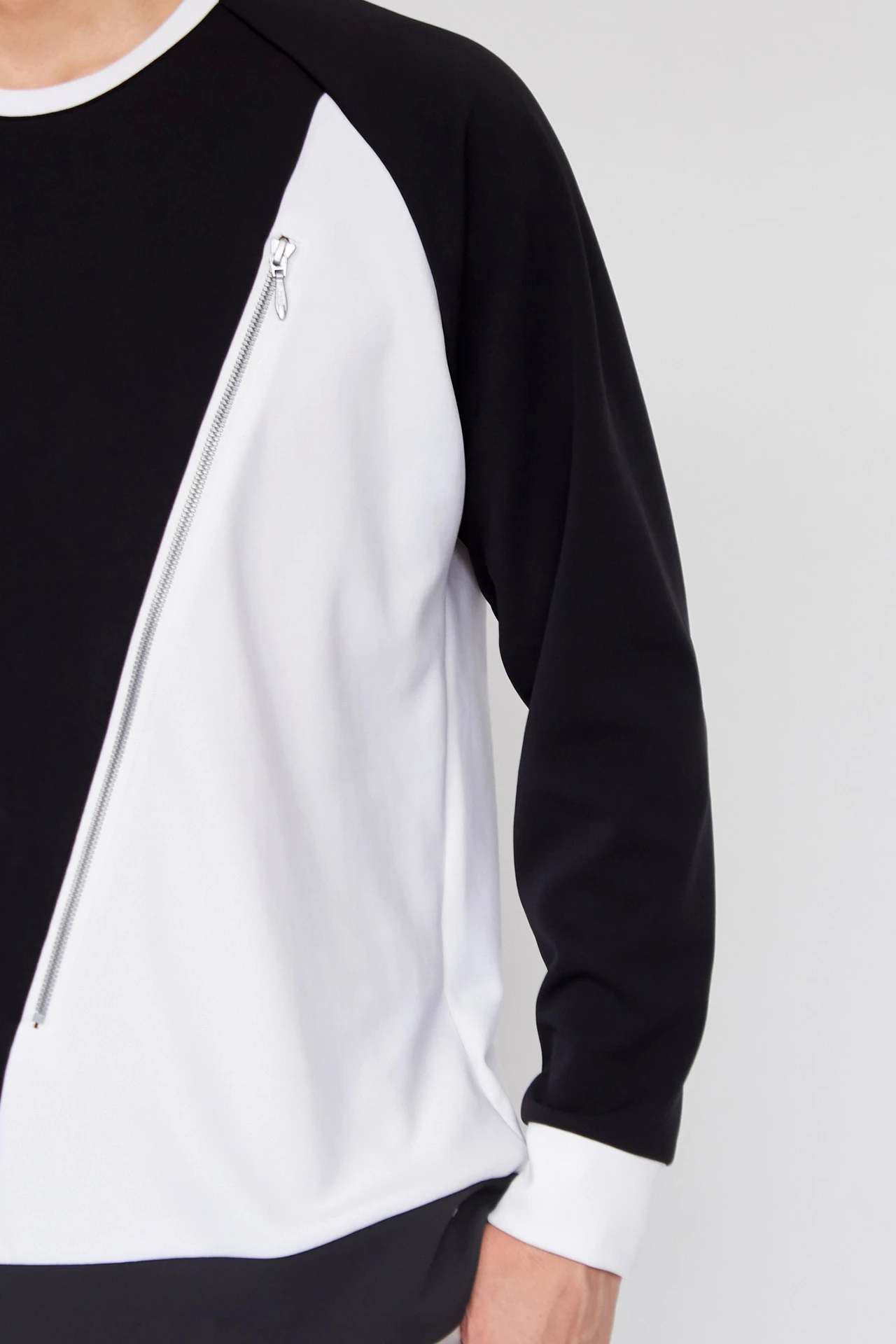 TORNADO MART 黒色 蝶 ドレープ 長袖カットソー トルネードマート TORNADO MART 黒色 蝶 ドレープ 長袖カットソー トルネードマート