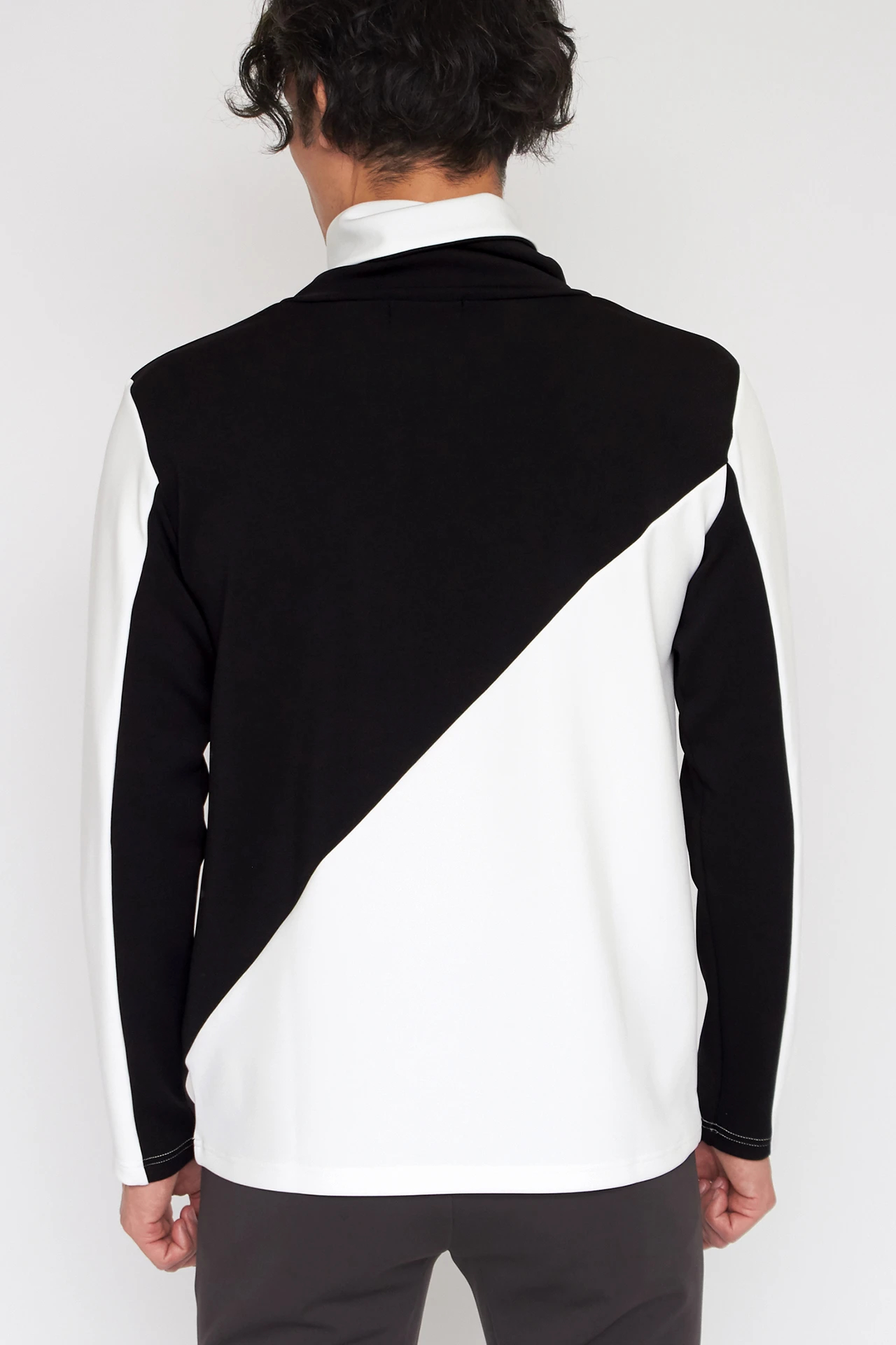 TORNADO MART∴バイカラータートルネック / TORNADO MART（トルネード