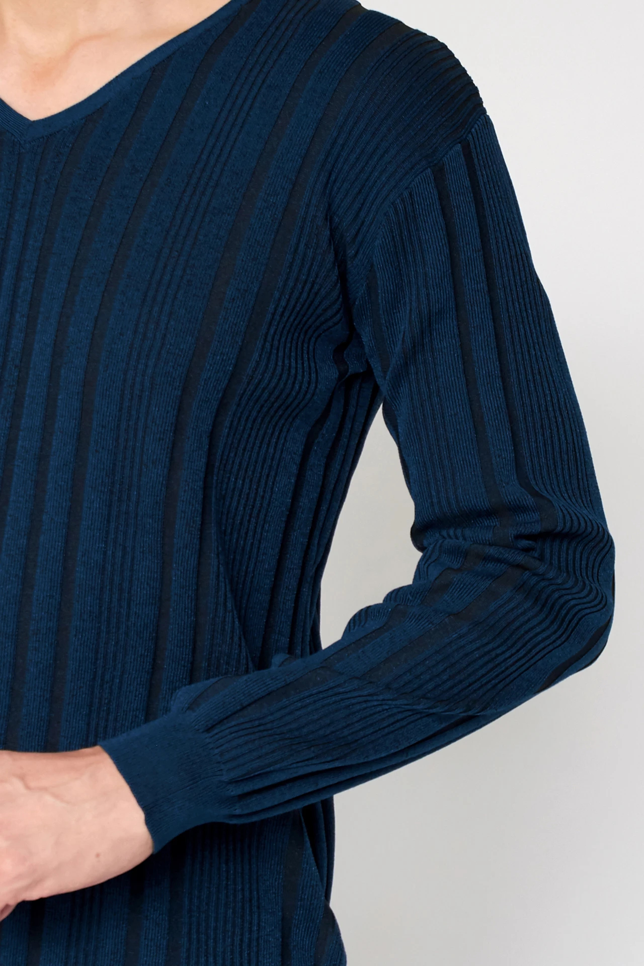 TORNADO MART∴ランダムテレコVネックニット / TORNADO MART