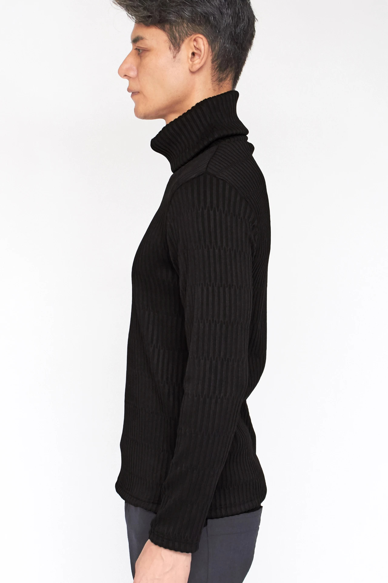 TORNADO MART∴タックストライプジャガードタートルネック / TORNADO