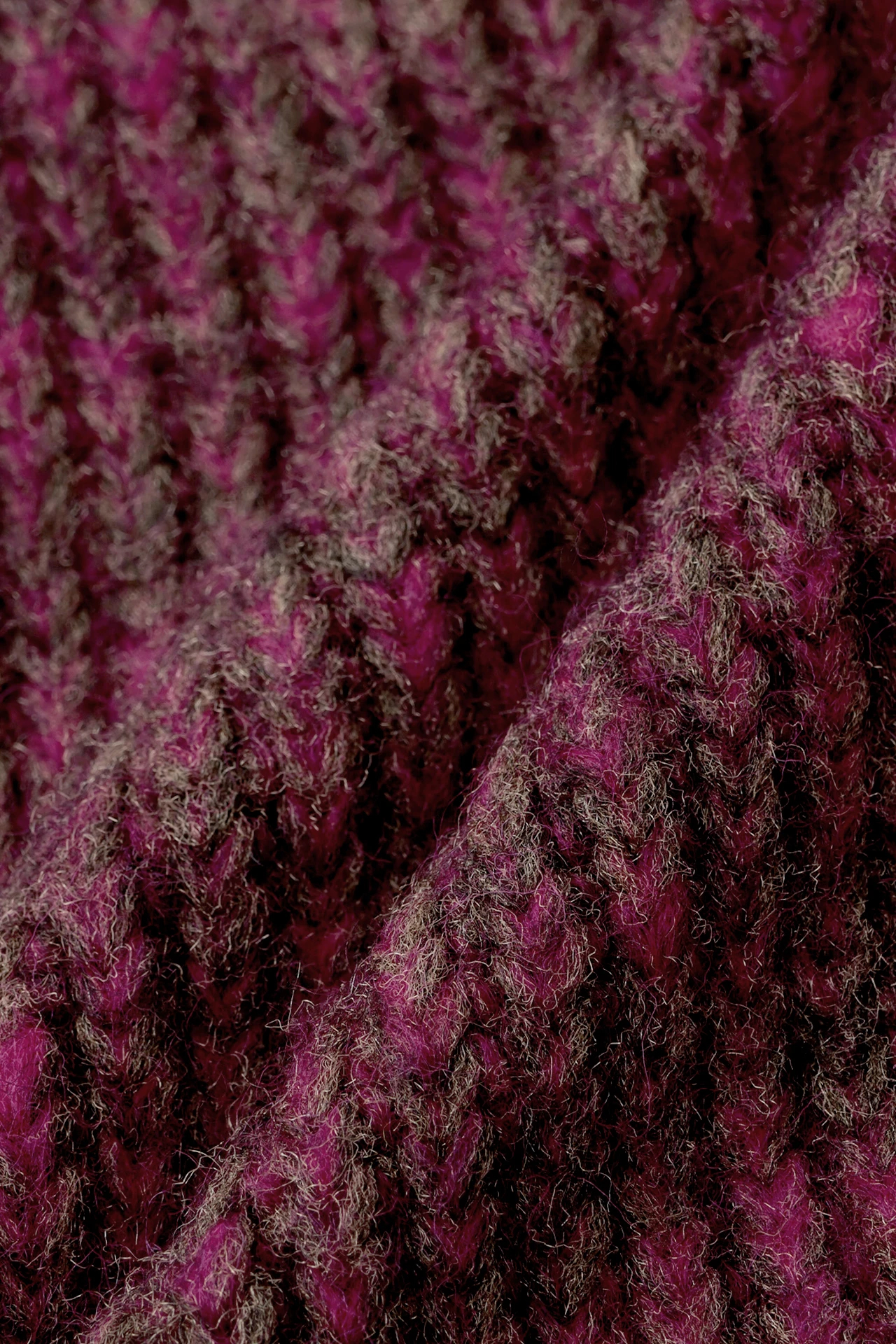 TORNADO MART∴シャイニーウールジャージーVネック / TORNADO MART