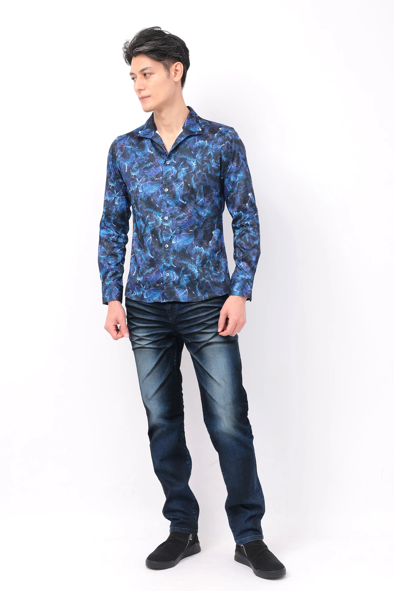 TORNADO MART∴ブラックコーティングスリムテーパードデニム / TORNADO