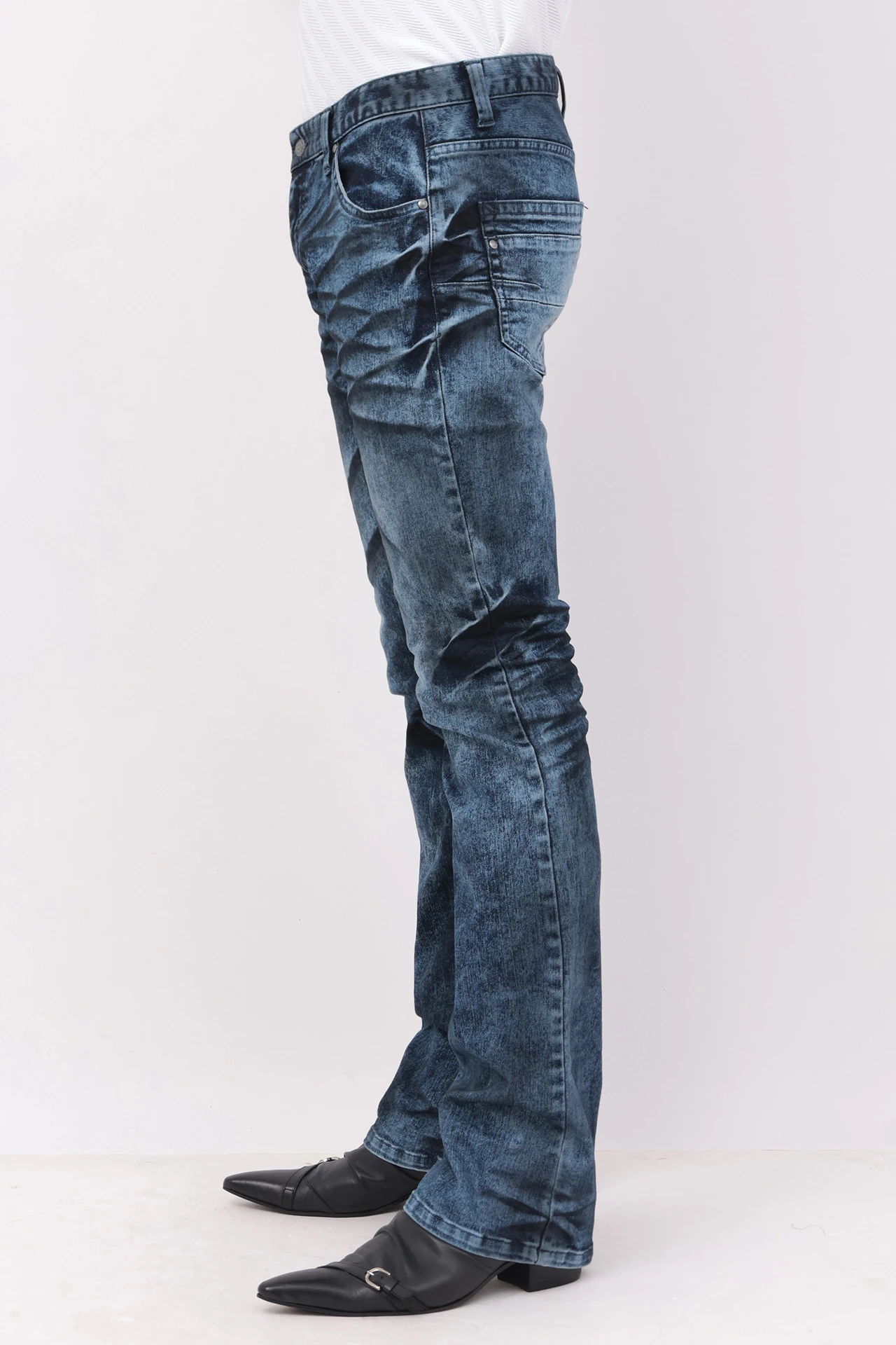 美品【TORNADO MART】ブリーチスプレー シューカット デニムパンツ M TORNADO MART∴ブルーブリーチケミカルシューカットデニム / TORNADO