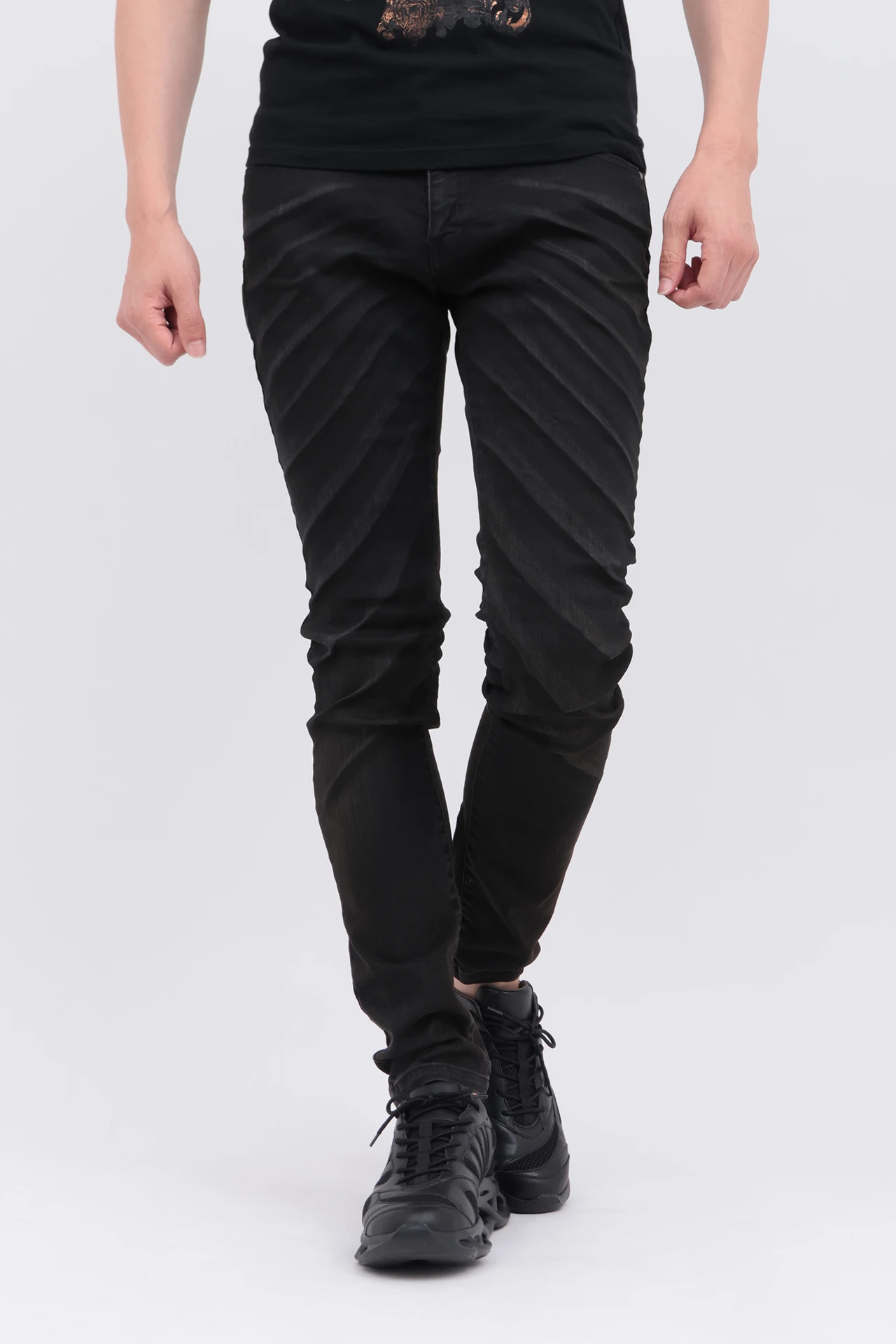 TORNADO MART∴ウェーブシェービングスキニーデニム / TORNADO MART