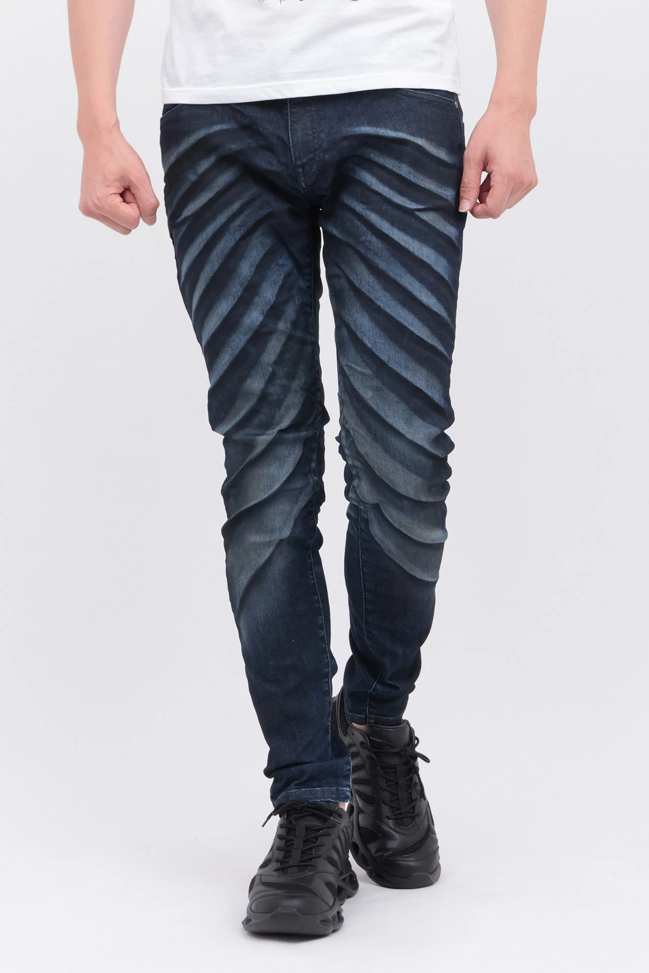 TORNADO MART∴ウェーブシェービングスキニーデニム / TORNADO MART