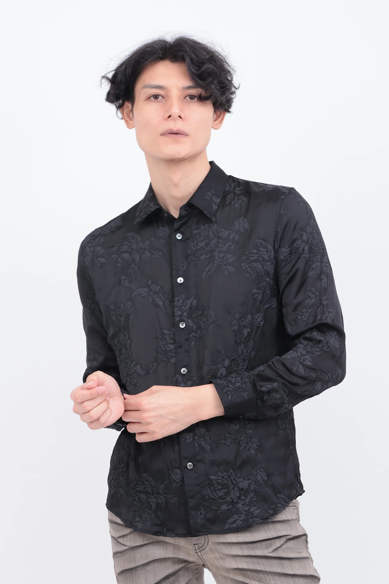 トルネードマート（TORNADO MART）/TORNADO MART∴サテンオーガンジーシュリンクフラワープリントシャツ TORNADO MART∴サテンオーガンジーシュリンクフラワープリントシャツ