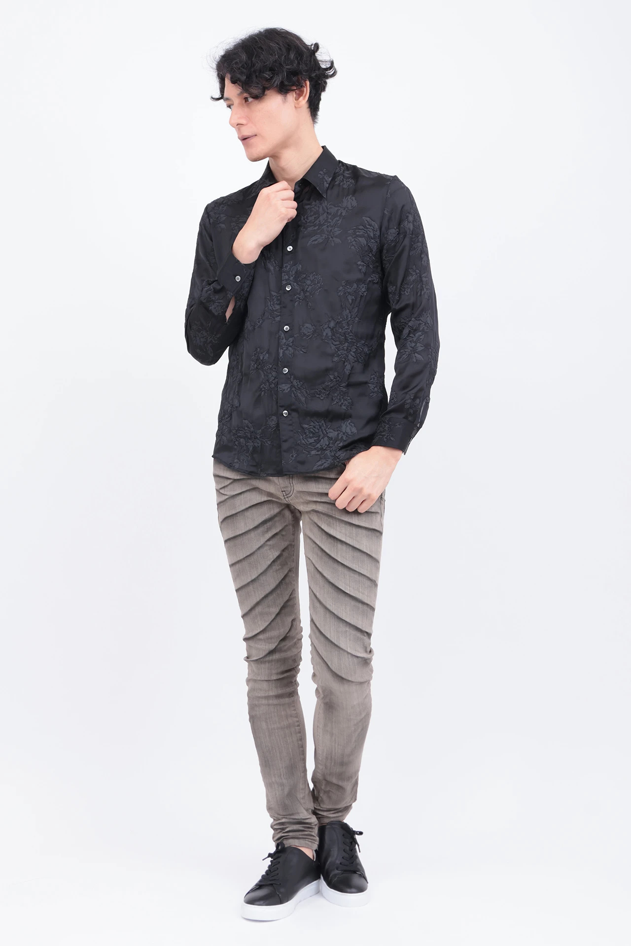 TORNADO MART∴サテンオーガンジーシュリンクフラワープリントシャツ