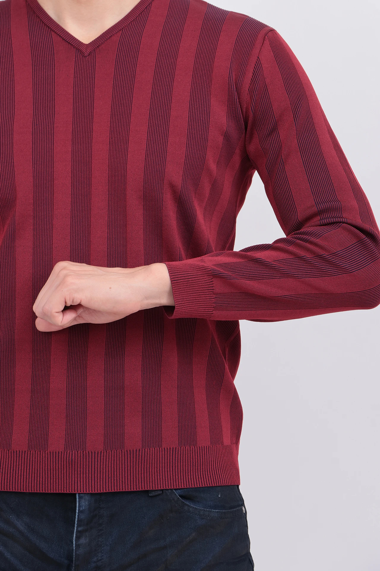 ｽﾄﾗｲﾌﾟﾃﾚｺVﾈｯｸKN / TORNADO MART（トルネードマート）の長袖ニット通販