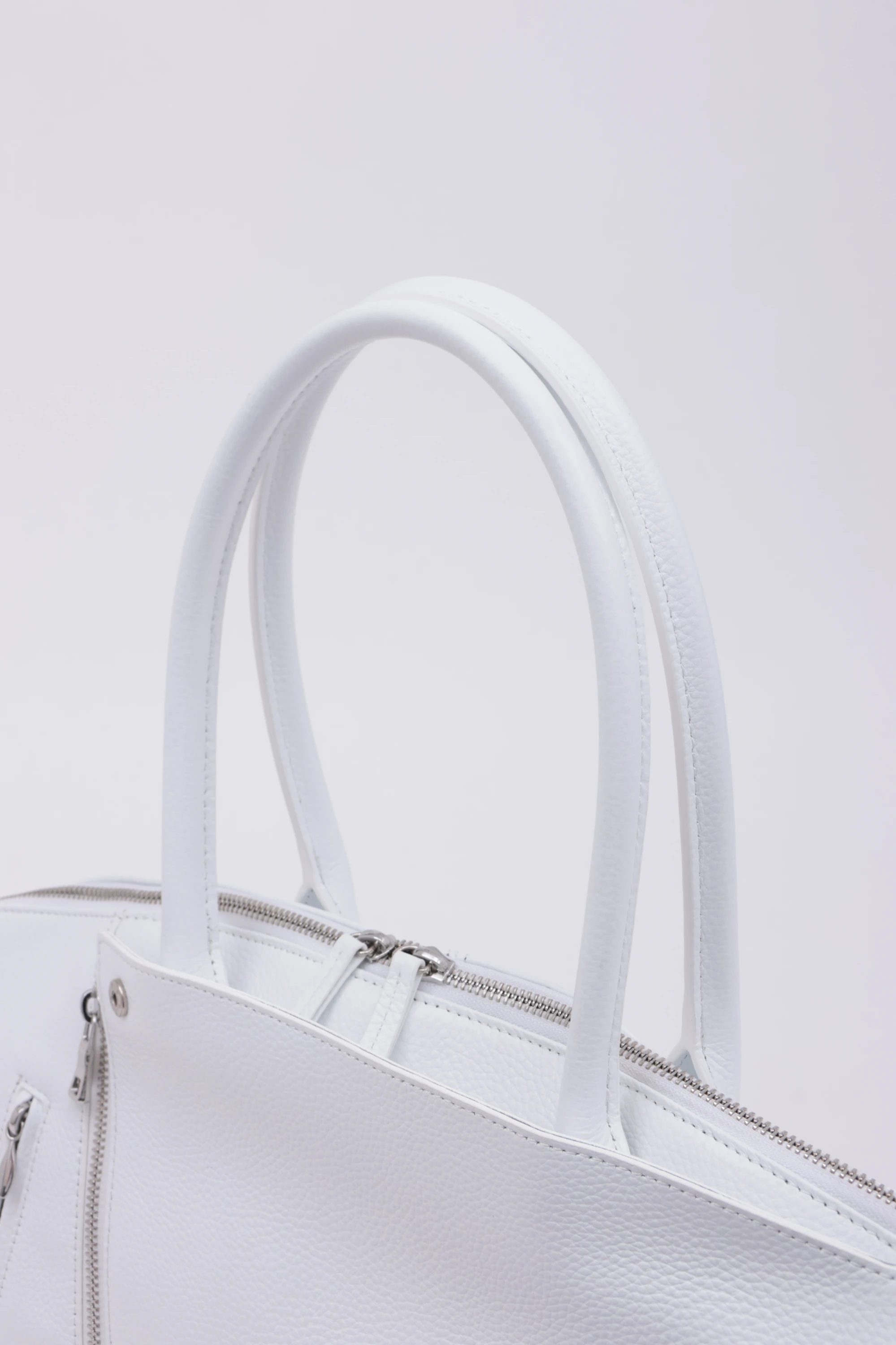 TORNADO MART∴シュリンクレザーライダースボストントートバッグ