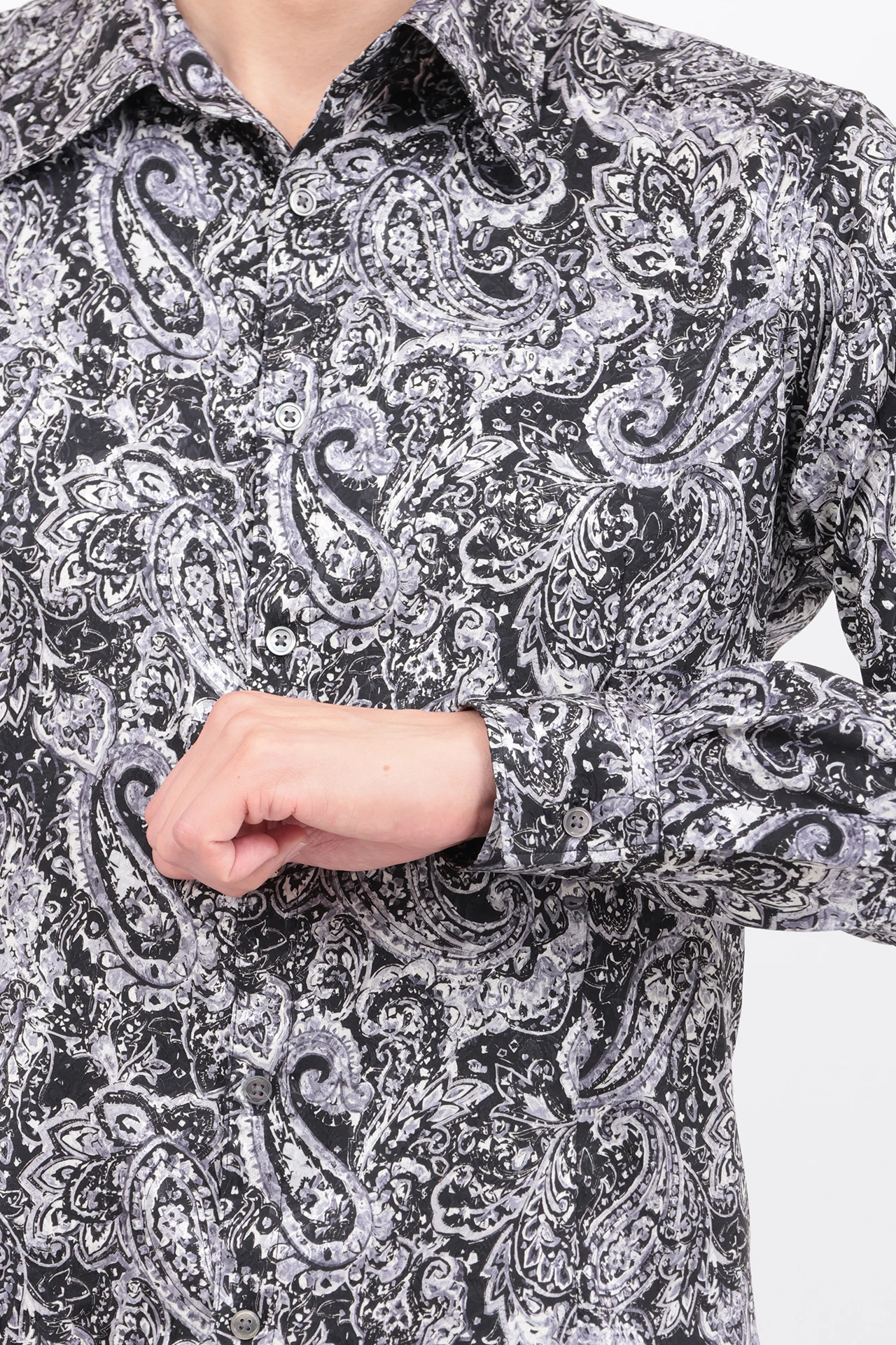 TORNADO MART∴ラギットペイズリープリントシャツ