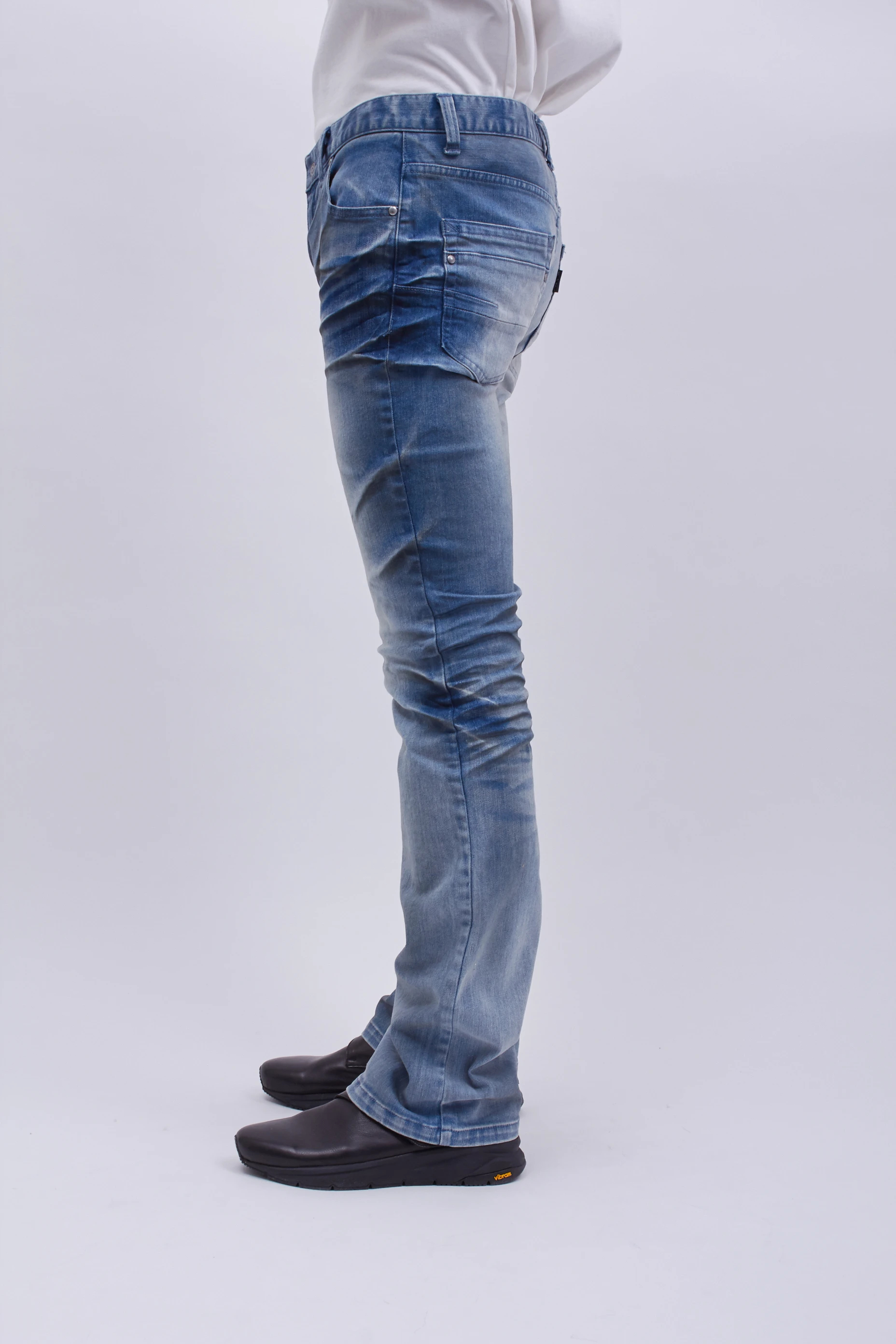美品【TORNADO MART】ブリーチスプレー シューカット デニムパンツ M TORNADO MART∴ミストバーンケミカルシューカットデニム / TORNADO