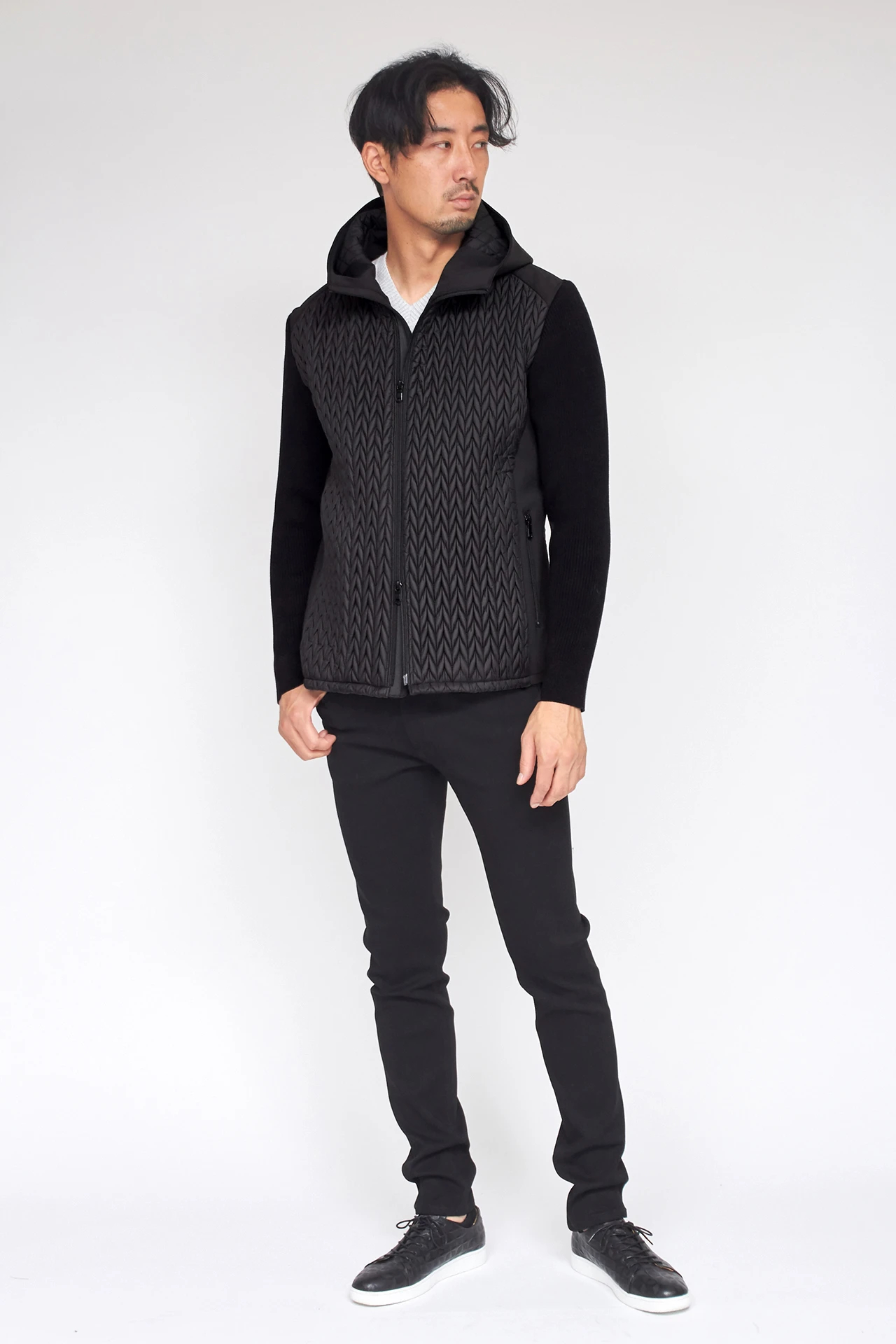 【ホワイト】HIGH STREET∴キルトコンビ袖ニットフーディーブルゾン HIGH STREET∴キルトコンビ袖ニットフーディーブルゾン / HIGH STREET