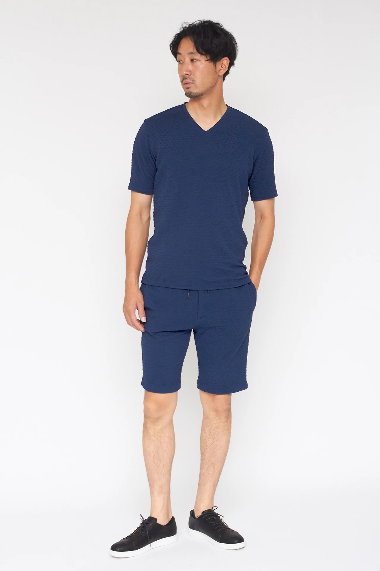 HIGH STREET∴トライアングルジオメトリックブリスターVネック半袖