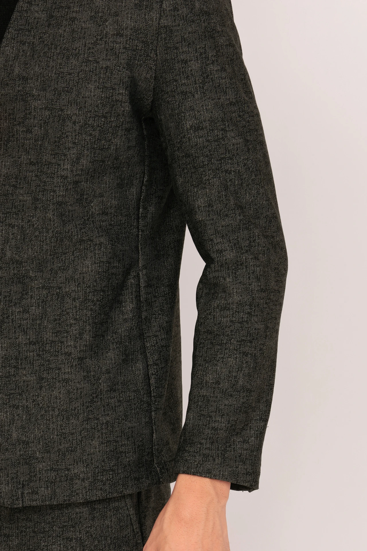 HIGH STREET∴ヒートパフォーマーノーカラージャケット / HIGH STREET