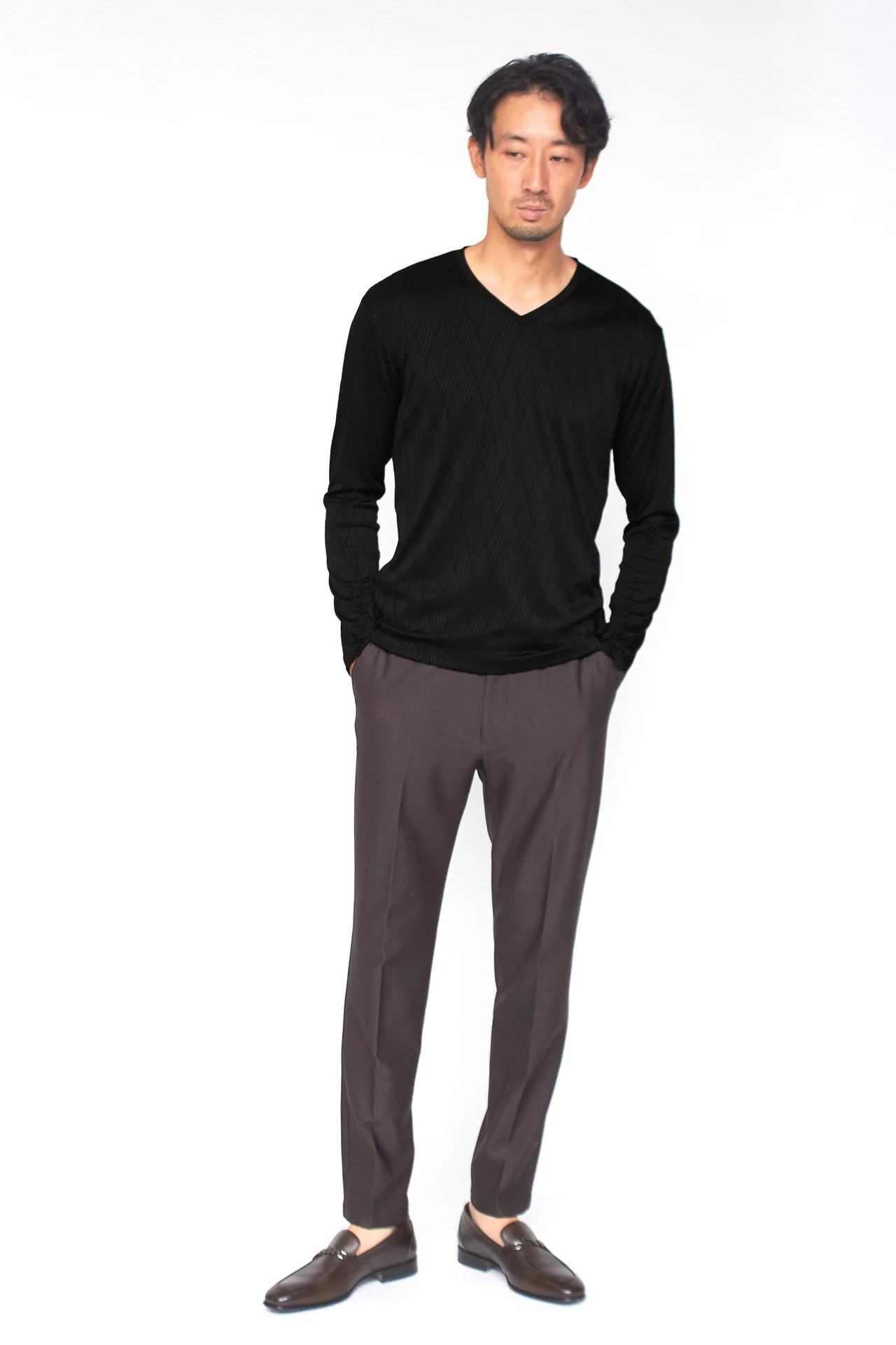 HIGH STREET∴キカバイヤスジャカード長袖Vネックカットソー / HIGH