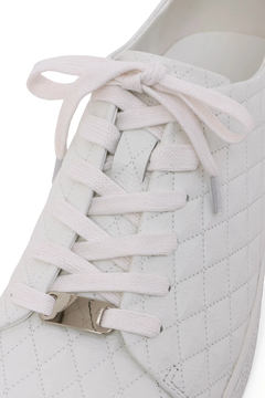 HIGH STREET(ハイストリート) |HIGH STREET∴ダイヤモンド柄型押しドレススニーカー