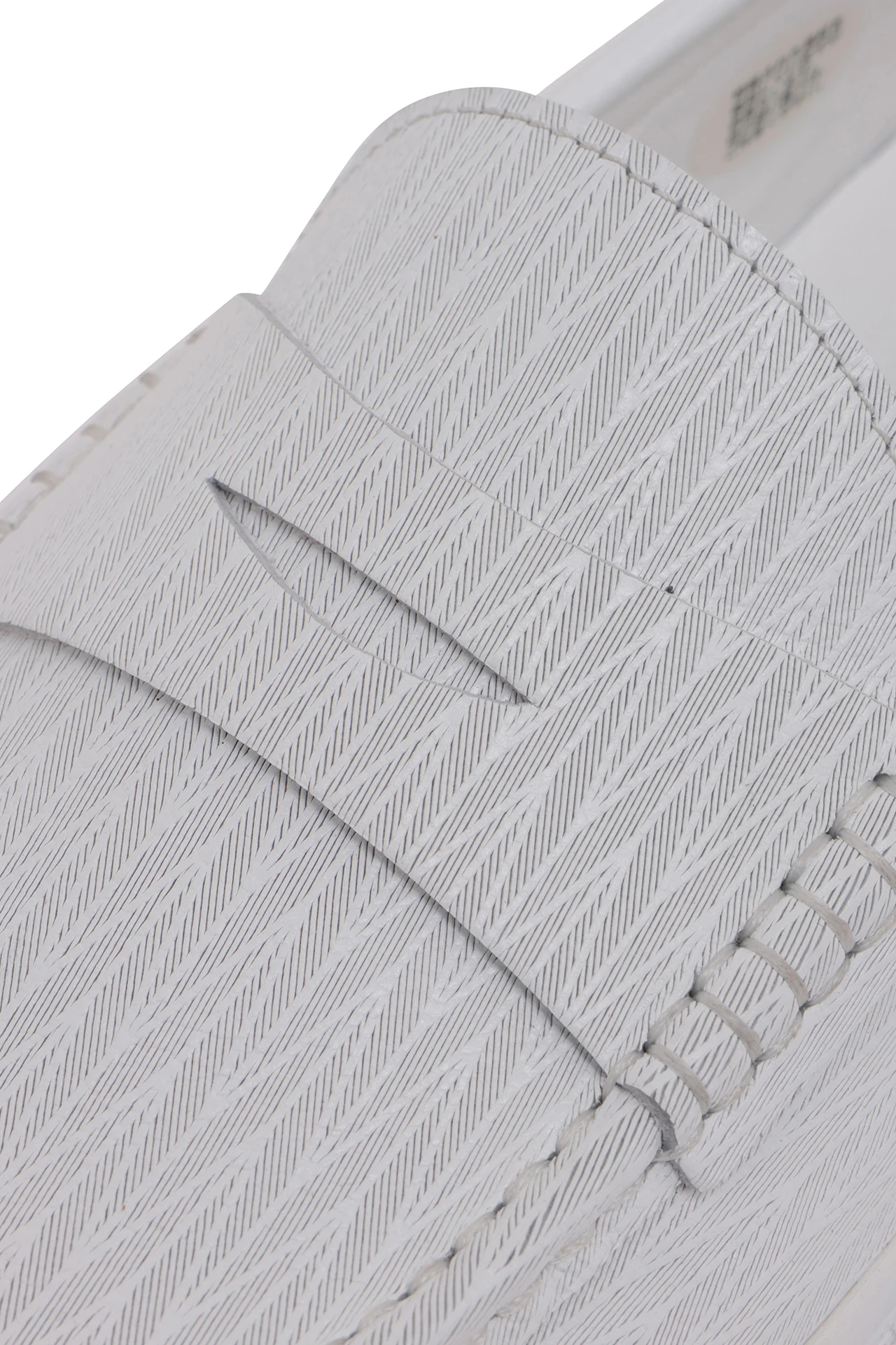 HIGH STREET∴ヘリンボン型押しレザーローファースニーカー / HIGH