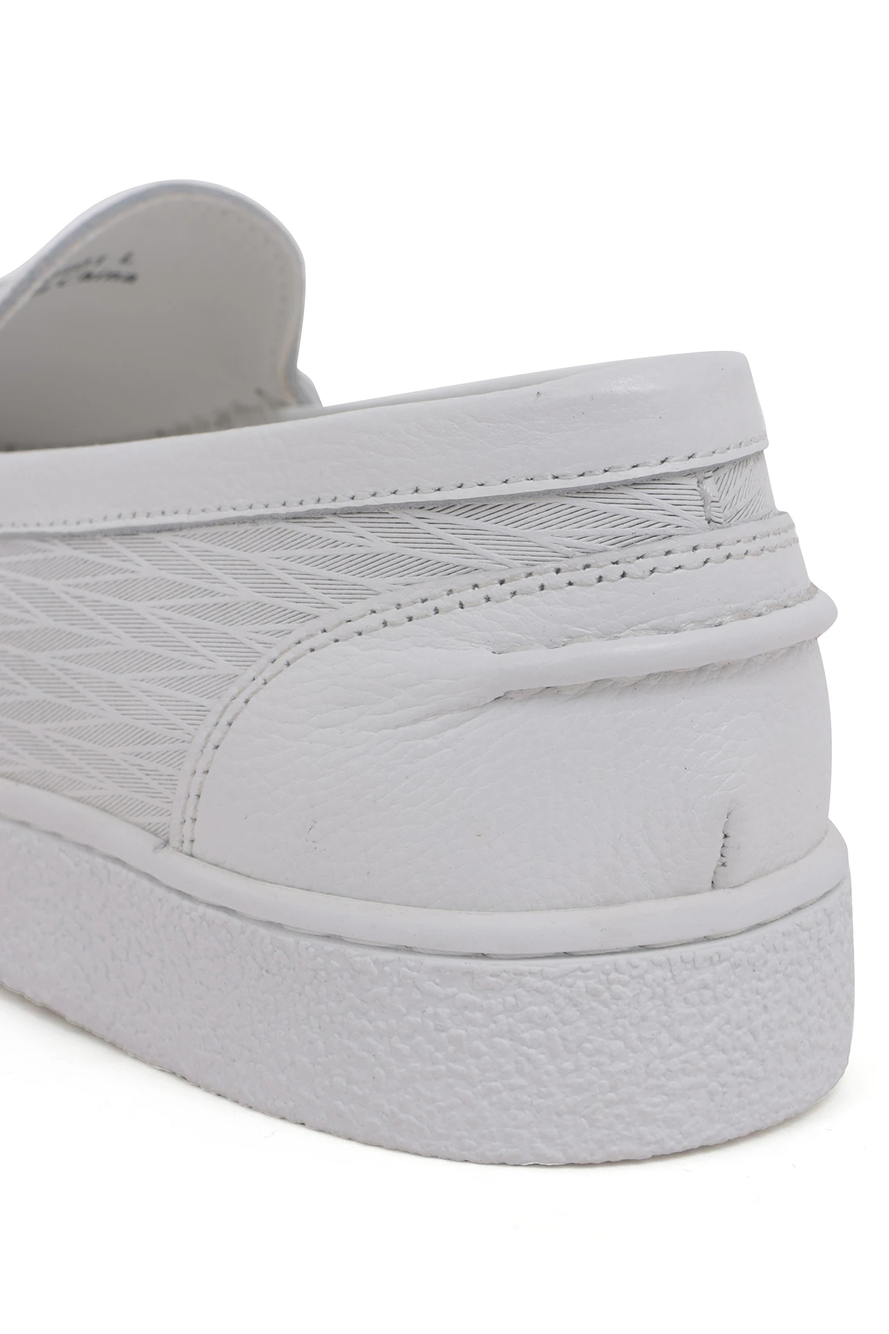 HIGH STREET∴ヘリンボン型押しレザーローファースニーカー / HIGH