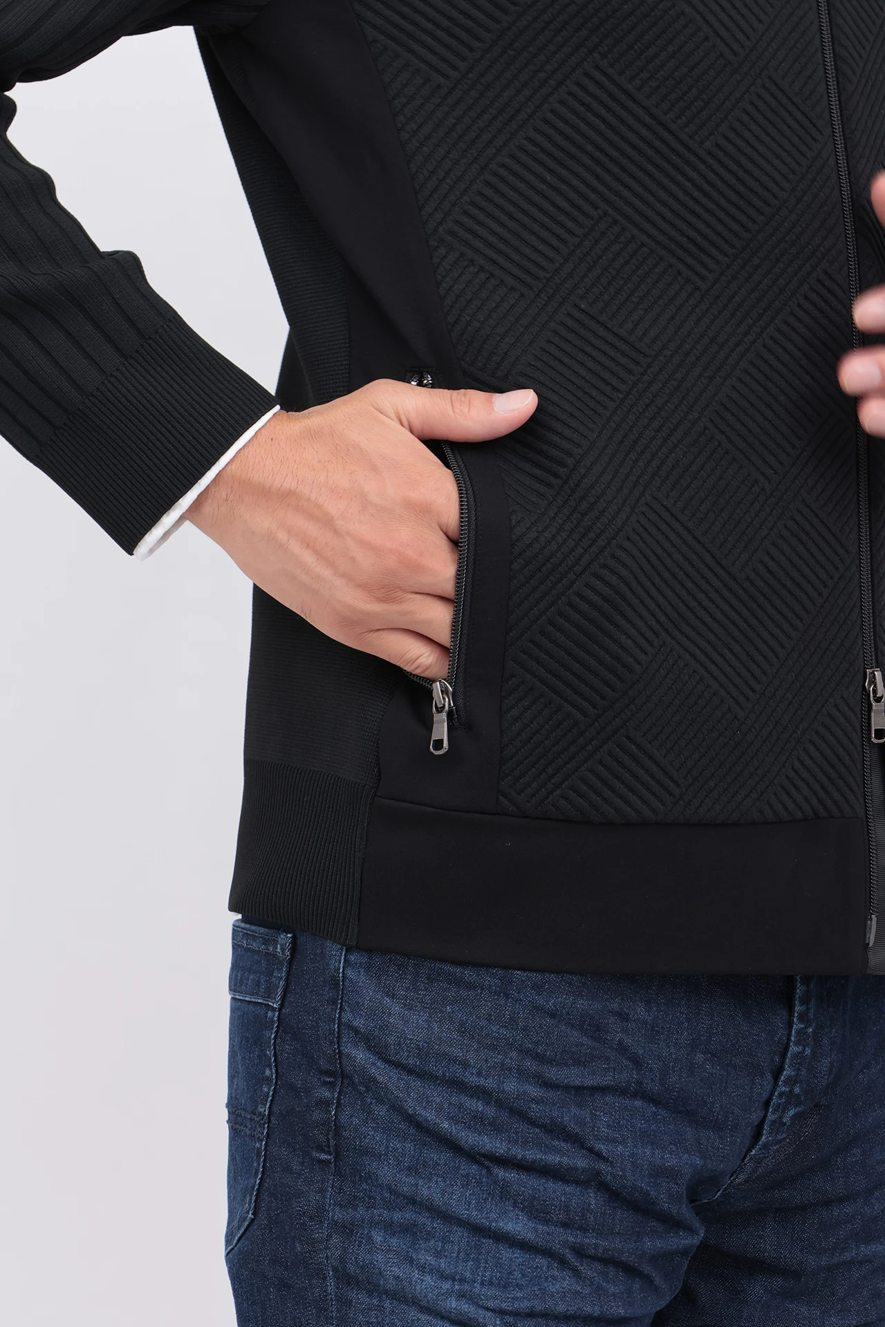 ﾆｯﾄｺﾝﾋﾞﾌｰﾃﾞｨｰBL / HIGH STREET（ハイストリート）のブルゾン通販